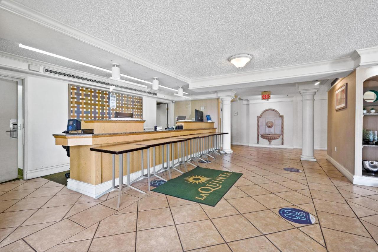 La Quinta Inn By Wyndham Costa Mesa Orange County Экстерьер фото
