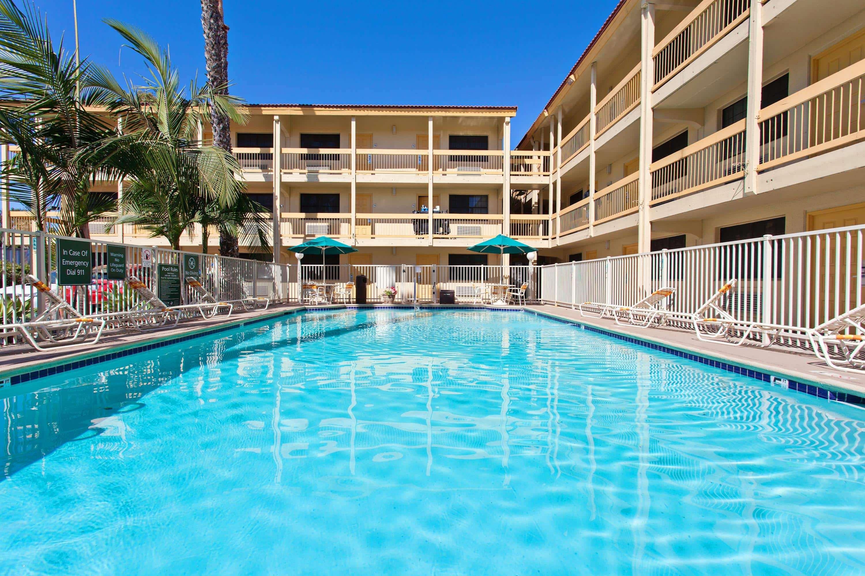 La Quinta Inn By Wyndham Costa Mesa Orange County Экстерьер фото