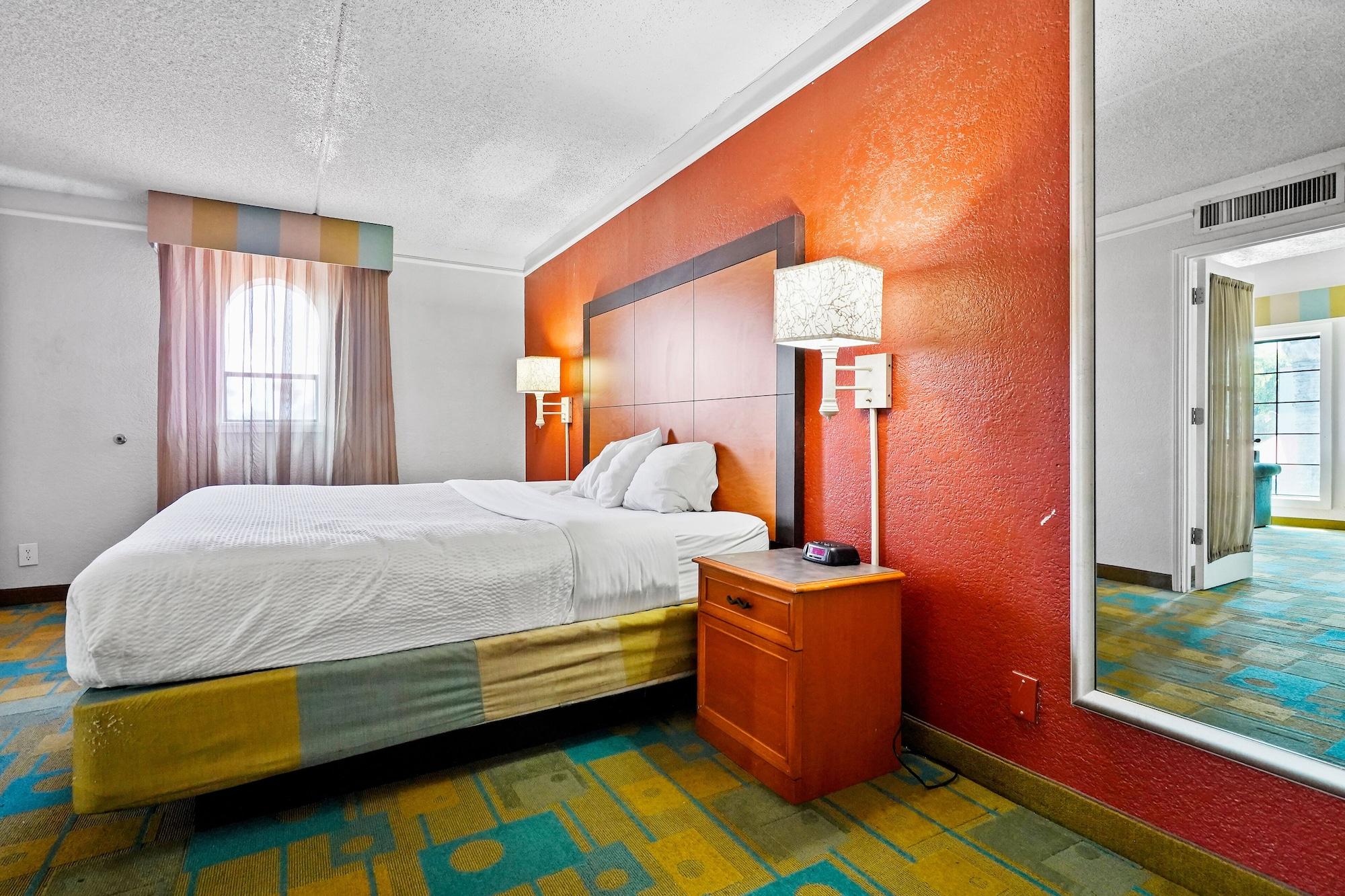 La Quinta Inn By Wyndham Costa Mesa Orange County Экстерьер фото