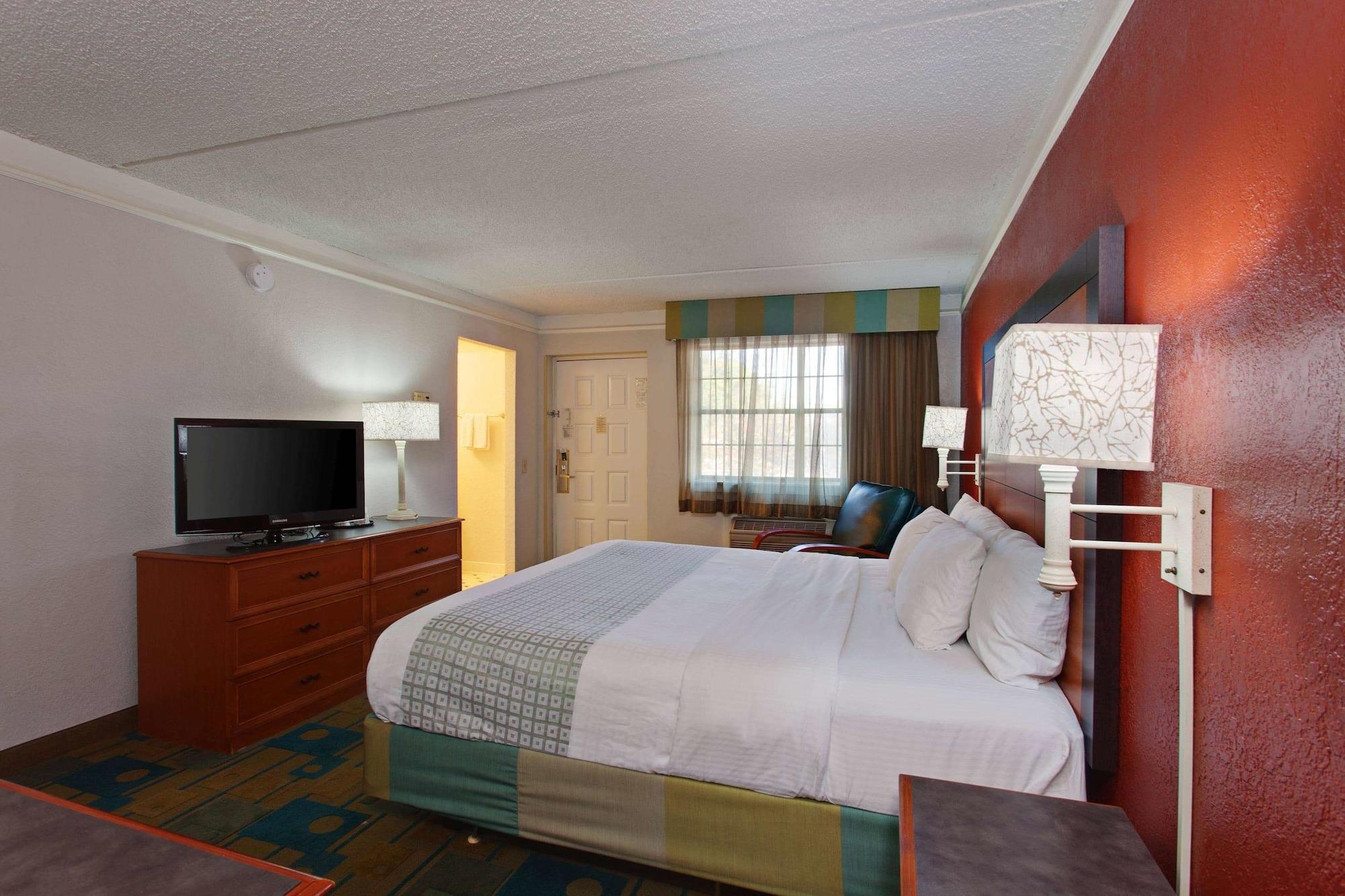 La Quinta Inn By Wyndham Costa Mesa Orange County Экстерьер фото
